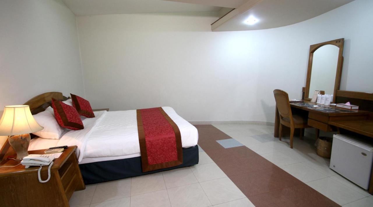 Hotel Victory - Best In City Center Dhaka Bagian luar foto